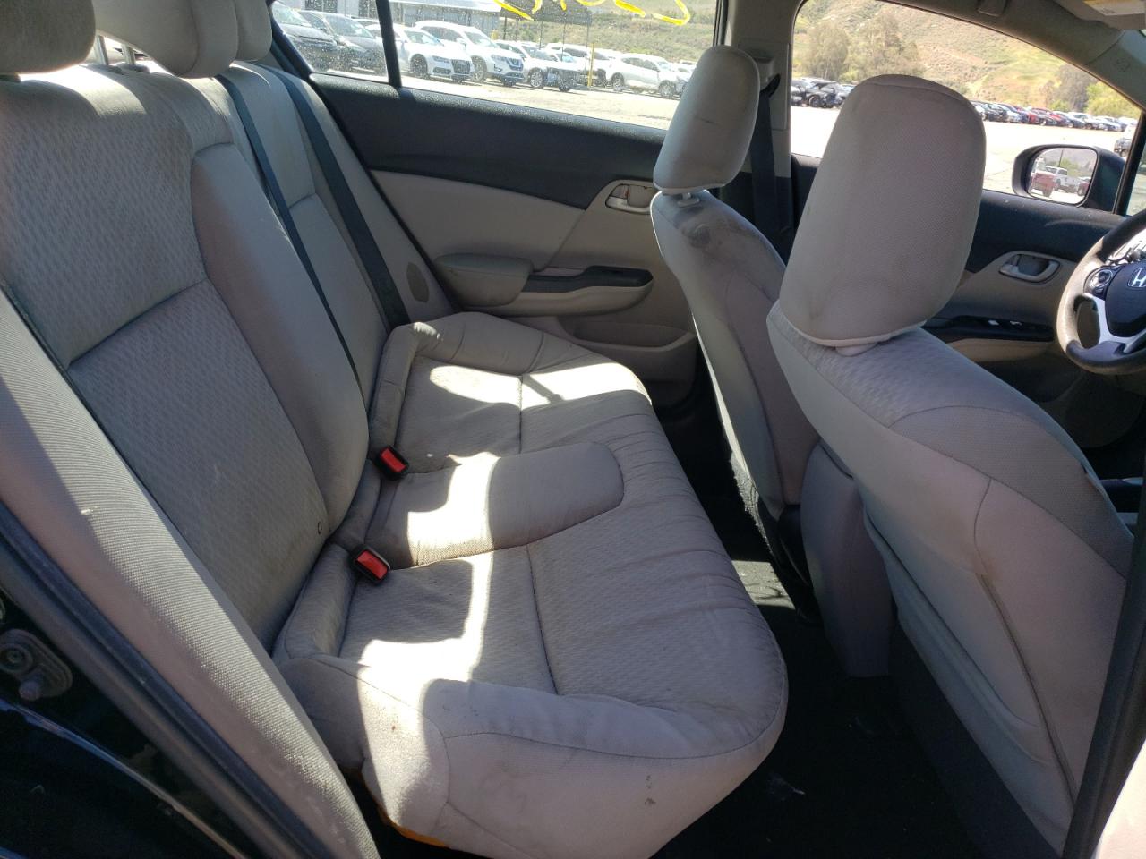 Photo 6 from auction – 2015 HONDA CIVIC LX with VIN 19XFB2F57FE706286