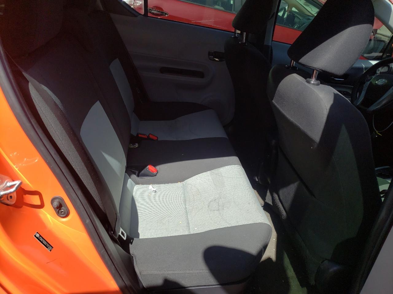 Photo 6 from auction – 2012 TOYOTA PRIUS C with VIN JTDKDTB30C1013383
