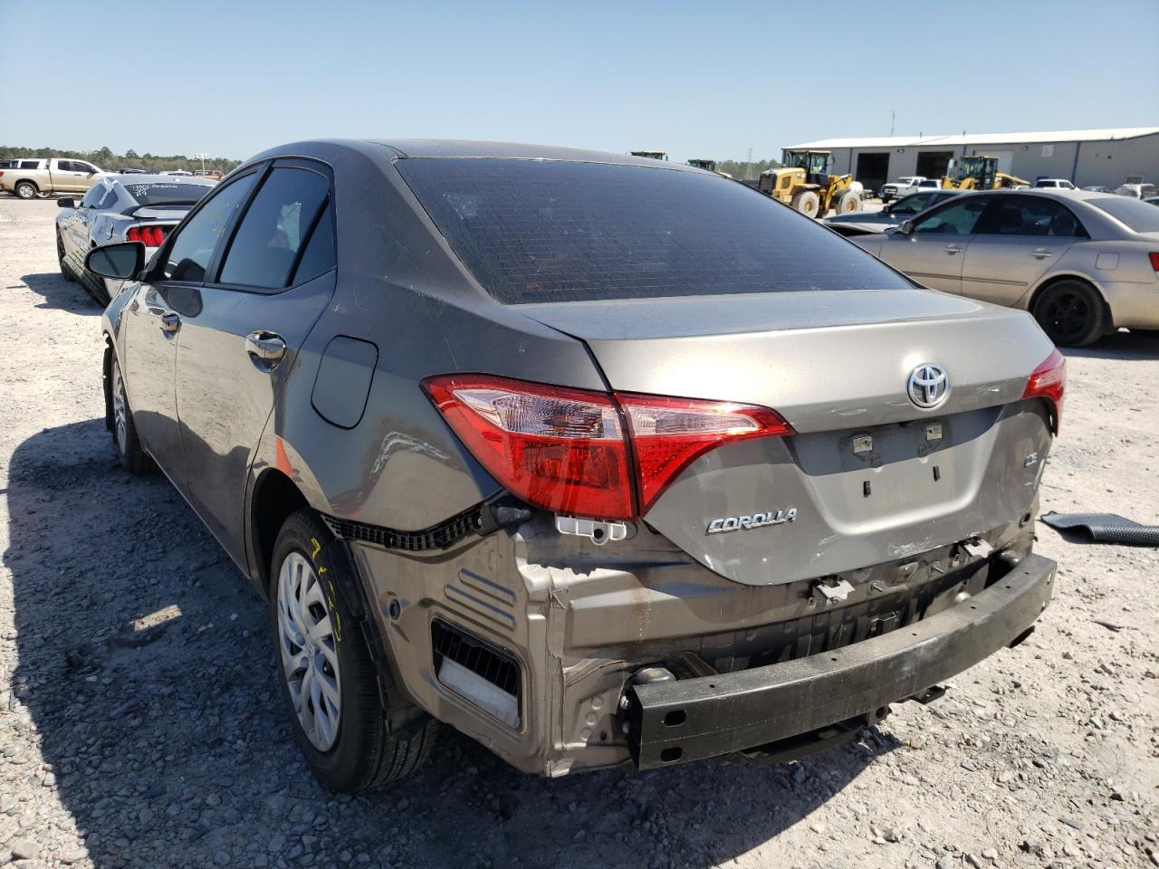 Photo 3 from auction – 2019 TOYOTA COROLLA L with VIN 5YFBURHEXKP888492