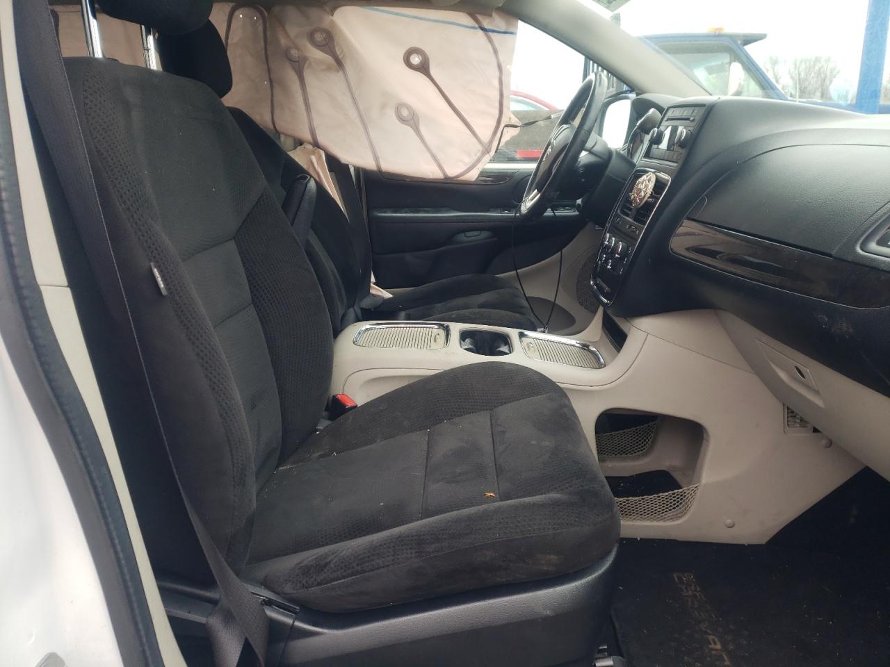 Photo 5 from auction – 2016 DODGE GRAND CARA with VIN 2C4RDGCG8GR328330