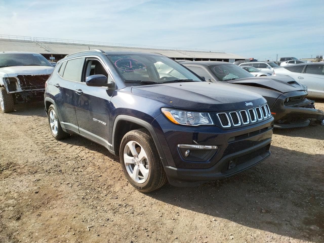 JEEP COMPASS LA 2021 with VIN 3C4NJCBB3MT577021 - Photo from auction