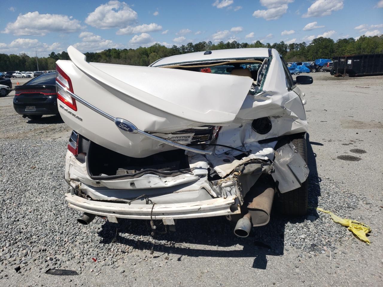 Photo 9 from auction – 2015 FORD TAURUS LIM with VIN 1FAHP2F84FG147967