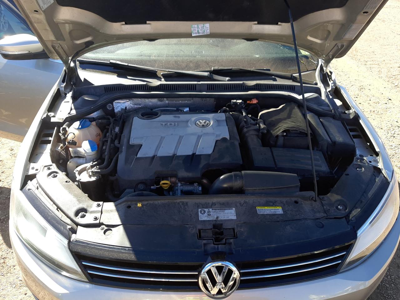 Photo 7 from auction – 2014 VOLKSWAGEN JETTA TDI with VIN 3VWLL7AJ3EM220545