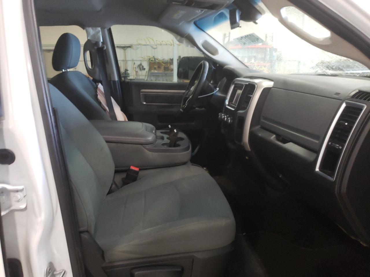 Photo 5 from auction – 2014 RAM 1500 SLT with VIN 1C6RR7TT9ES367476