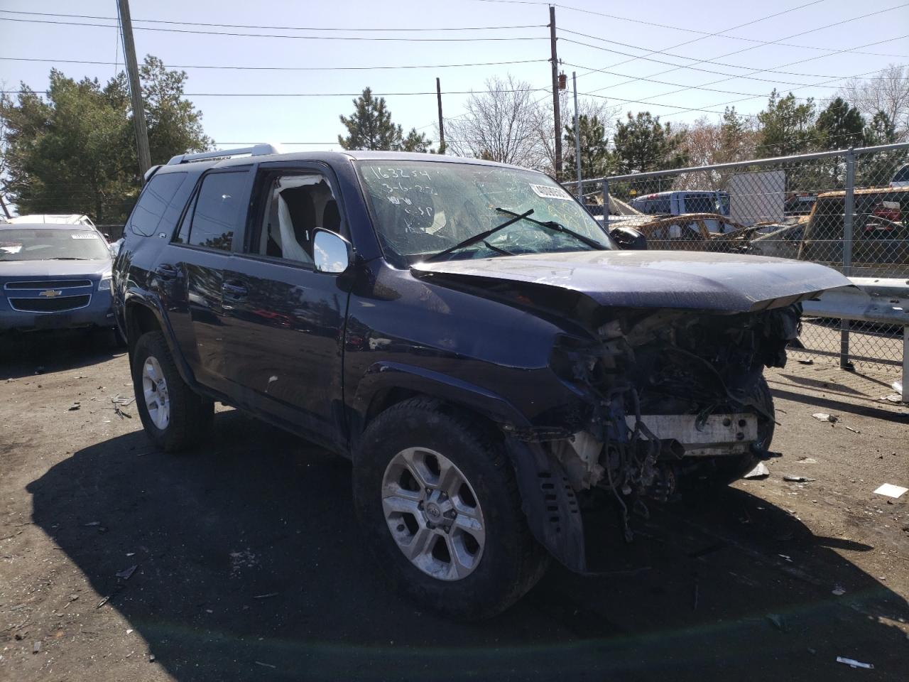TOYOTA 4RUNNER SR 2017 with VIN JTEBU5JR8H5409560 - Photo from auction