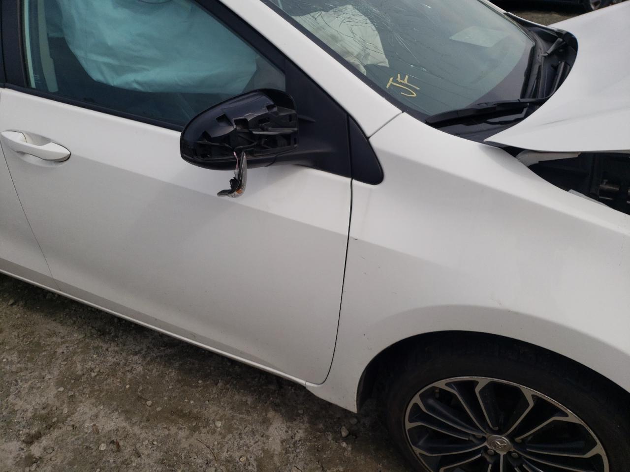 Photo 9 from auction – 2016 TOYOTA COROLLA L with VIN 5YFBURHE6GP551390
