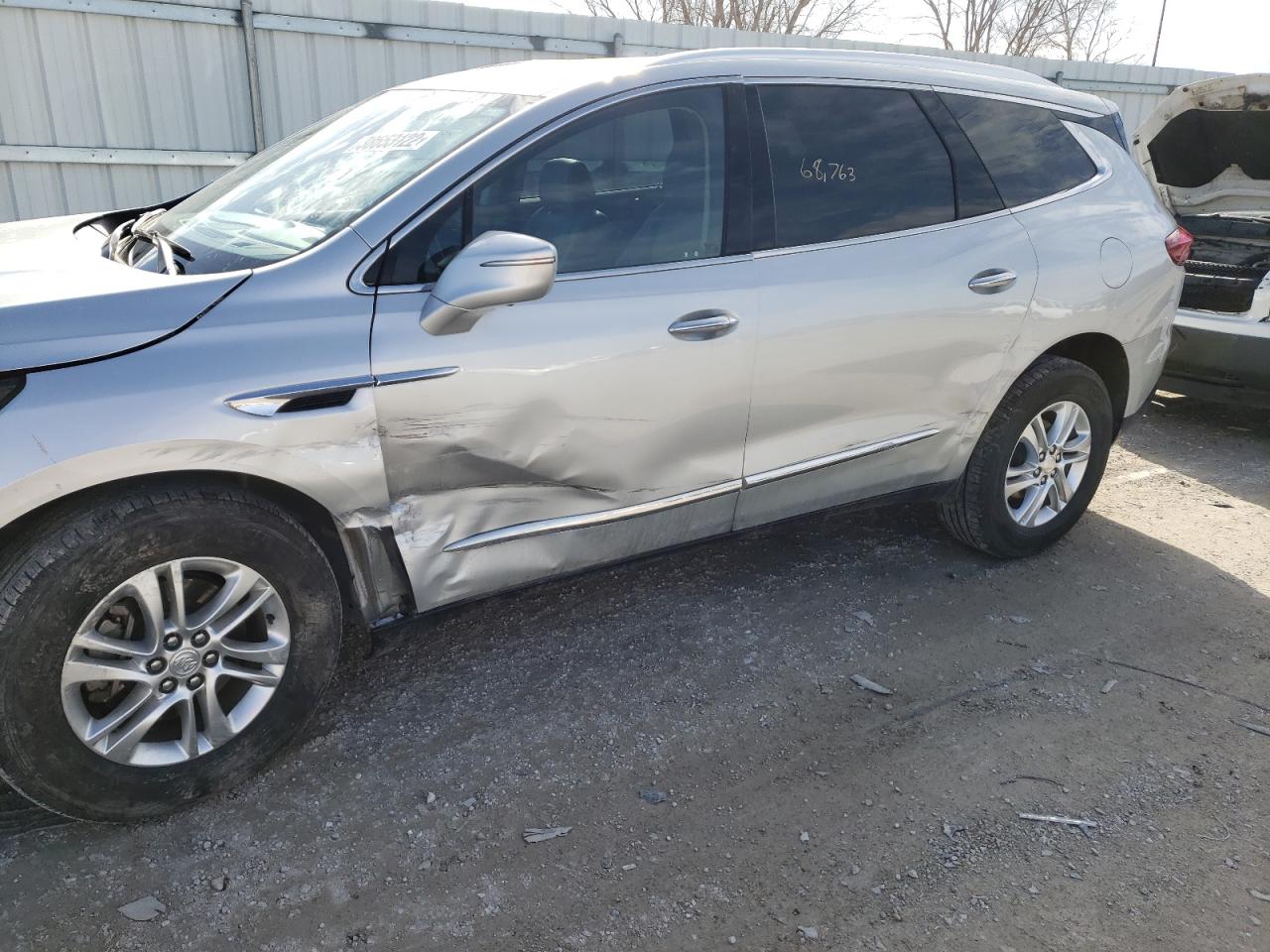 Photo 9 from auction – 2019 BUICK ENCLAVE PR with VIN 5GAEVBKW7KJ256039