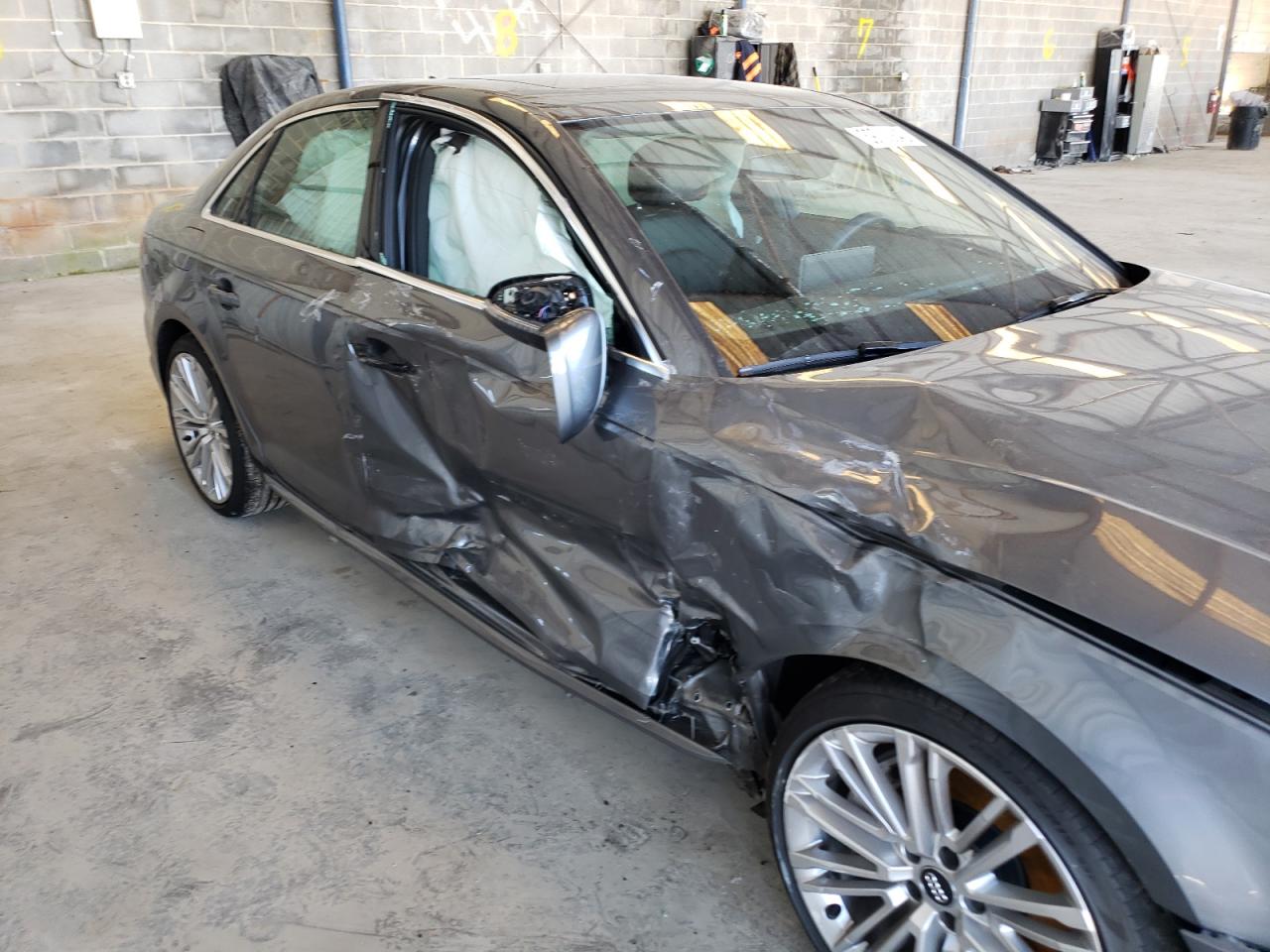 Photo 9 from auction – 2018 AUDI A4 PREMIUM with VIN WAUENAF47JA135203