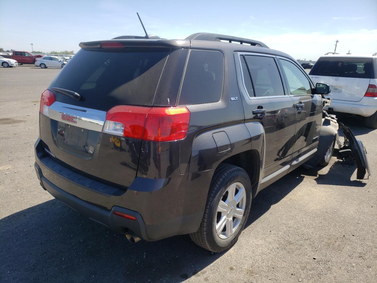 Photo 4 from auction – 2015 GMC TERRAIN SL with VIN 2GKFLSE38F6312863