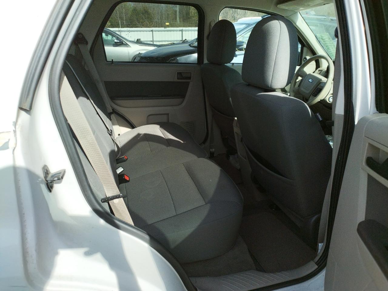 Photo 6 from auction – 2009 FORD ESCAPE HYB with VIN 1FMCU493X9KB61233