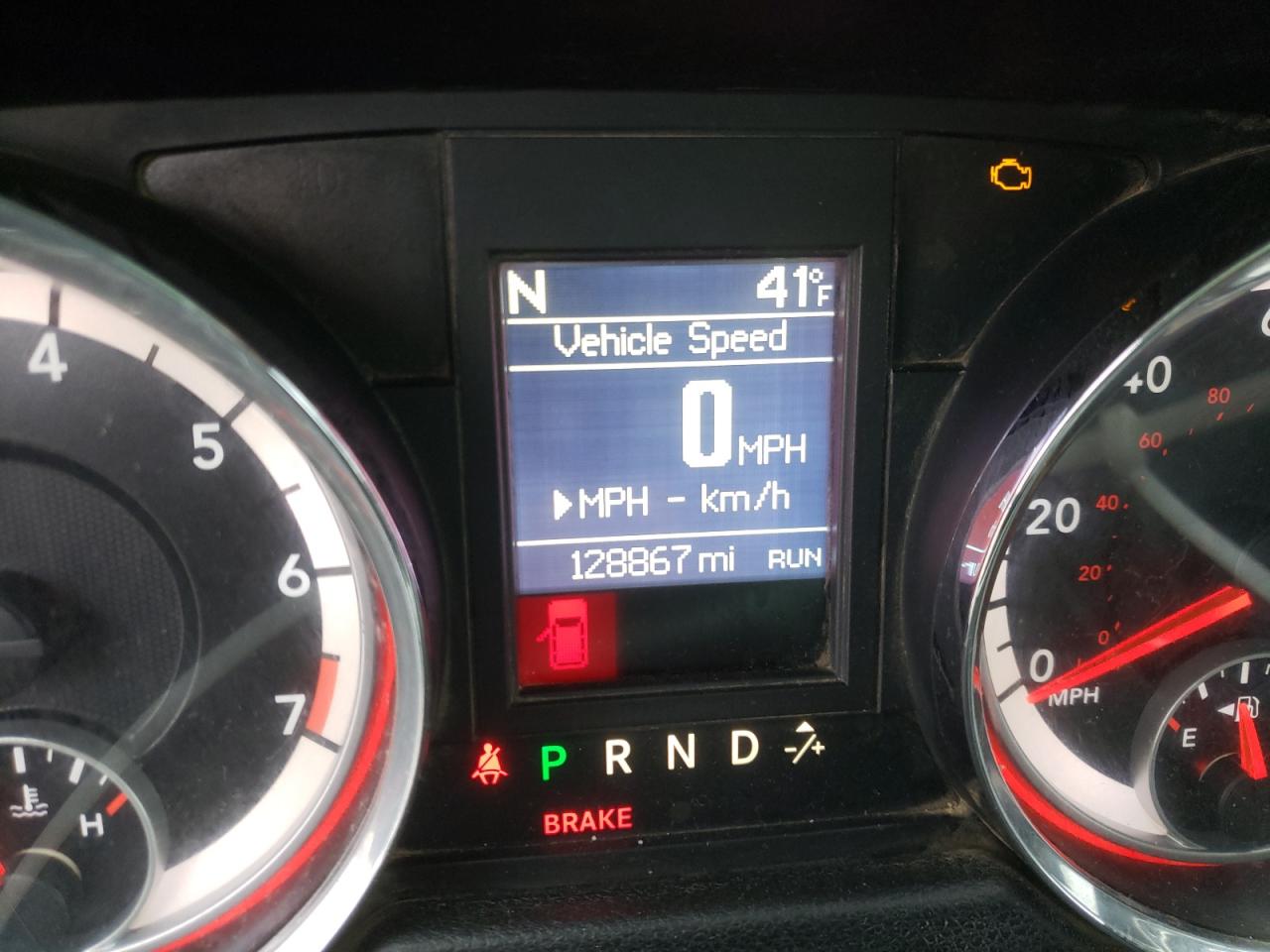 صورة رقم 8 من المزاد - 2014 DODGE GRAND CARA مع VIN 2C4RDGEG9ER337290