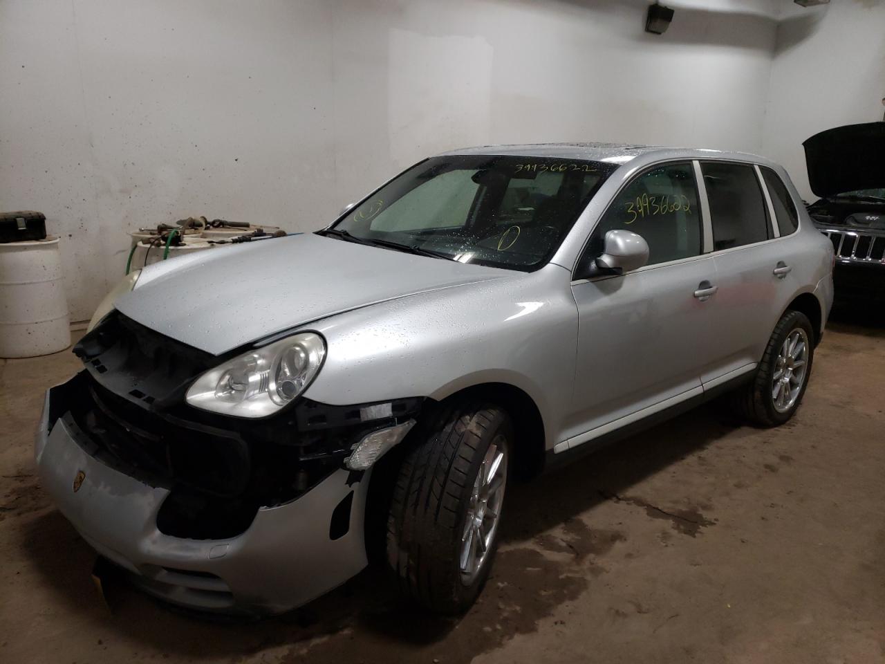 Photo 2 from auction – 2004 PORSCHE CAYENNE S with VIN WP1AB29PX4LA71462