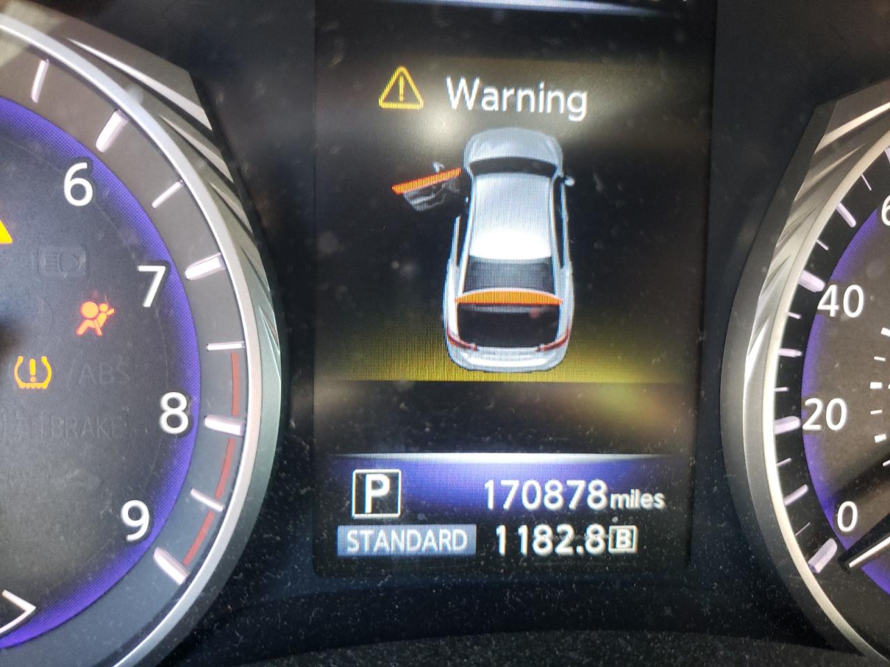 Photo 8 from auction – 2014 INFINITI Q50 BASE with VIN JN1BV7AP1EM687829