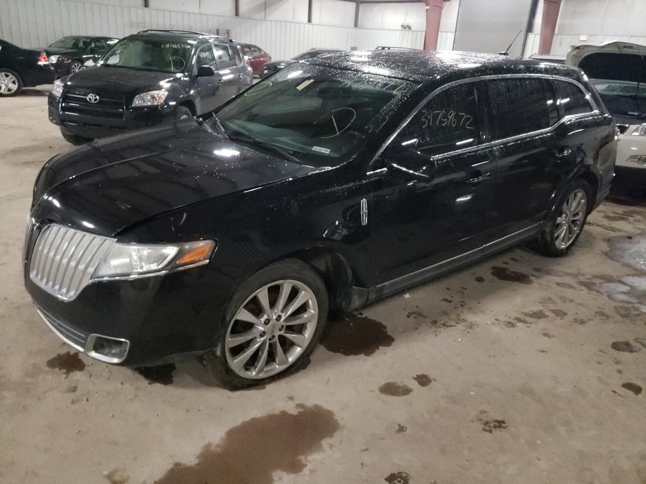 Photo 2 from auction – 2011 LINCOLN MKT with VIN 2LMHJ5AT3BBJ50434