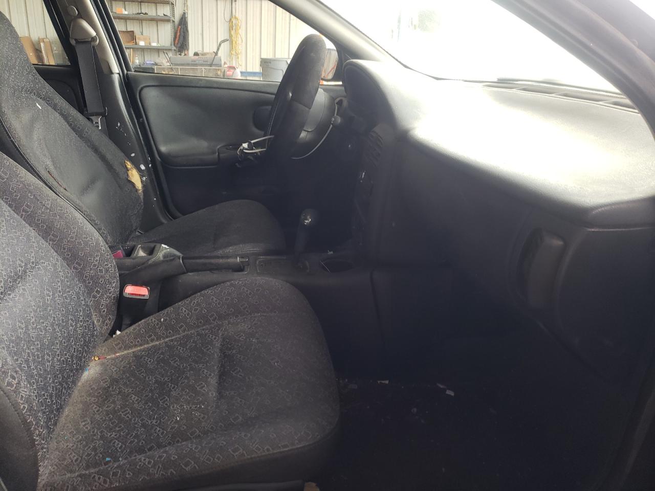 Photo 5 from auction – 2000 SATURN SL1 with VIN 1G8ZH5284YZ227290