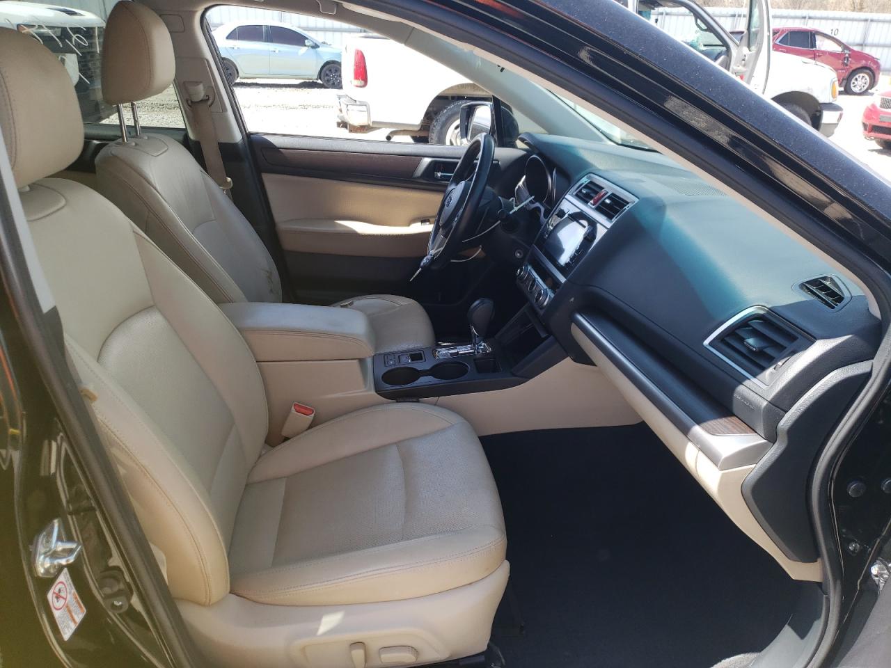 Zdjęcie 5 z aukcji – 2015 SUBARU LEGACY 2.5 z VIN 4S3BNBJ63F3069832