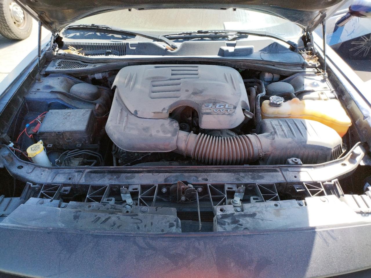 Photo 7 from auction – 2015 DODGE CHALLENGER with VIN 2C3CDZAG9FH932420