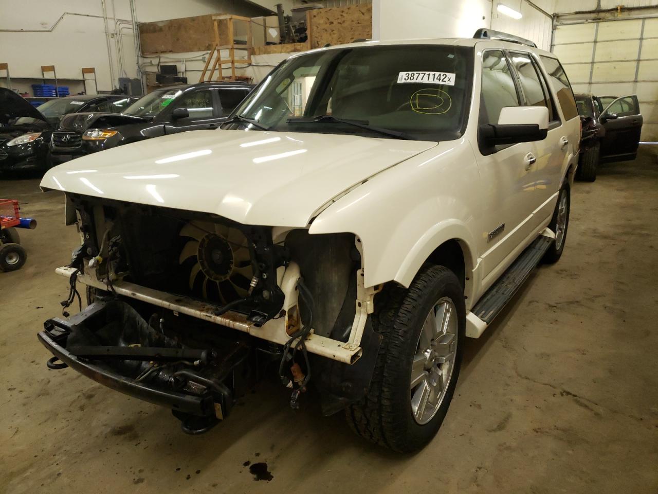Photo 2 from auction – 2007 FORD EXPEDITION with VIN 1FMFU205X7LA90669
