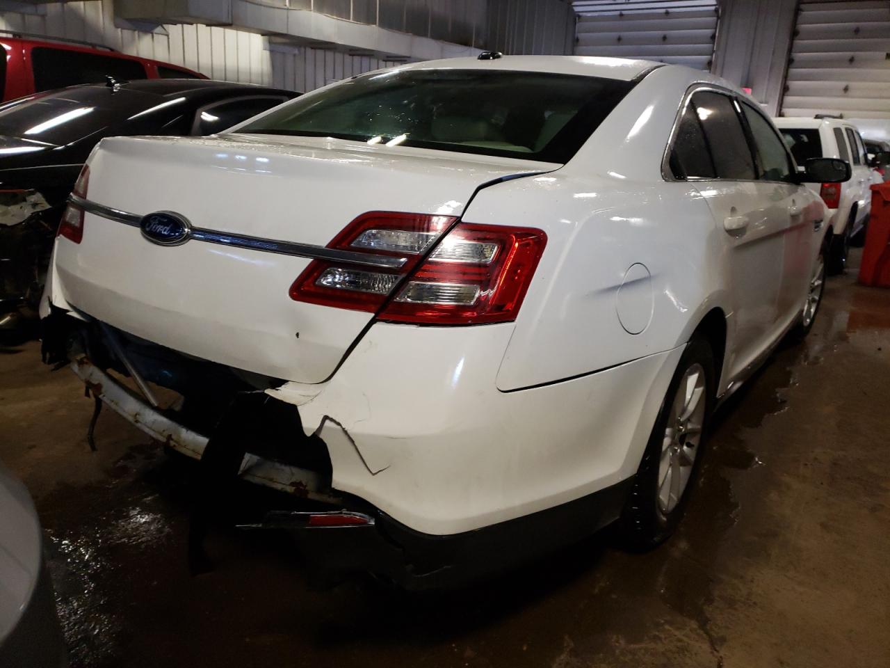 Photo 4 from auction – 2013 FORD TAURUS SE with VIN 1FAHP2D80DG202396