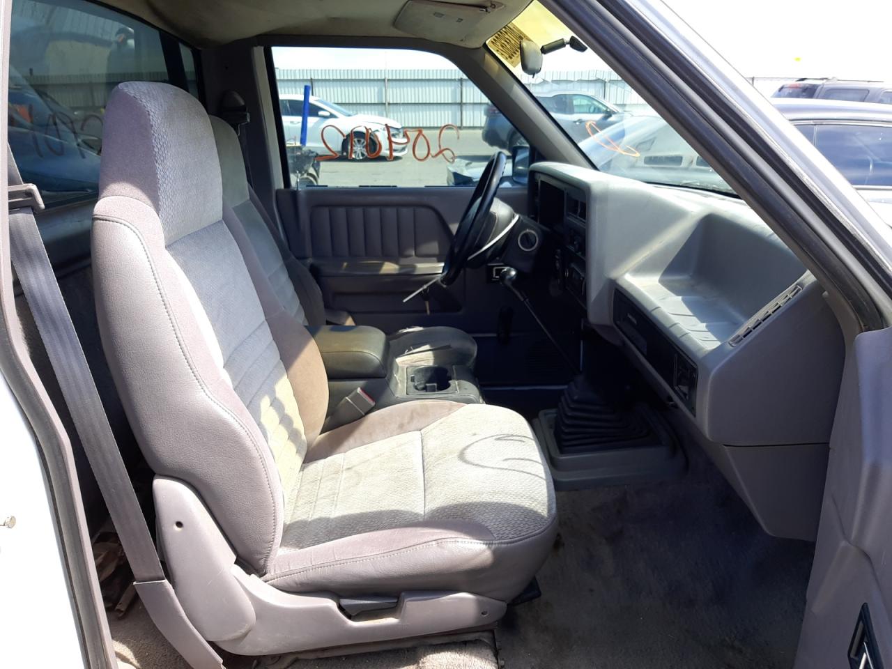 Photo 5 from auction – 1994 DODGE DAKOTA with VIN 1B7FL26X8RW130426