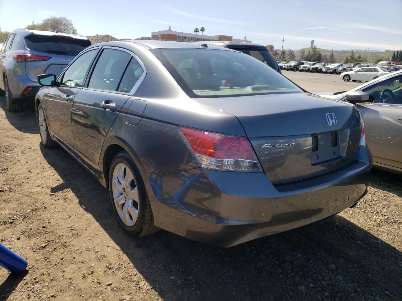 Photo 3 from auction – 2008 HONDA ACCORD EXL with VIN JHMCP26818C005170