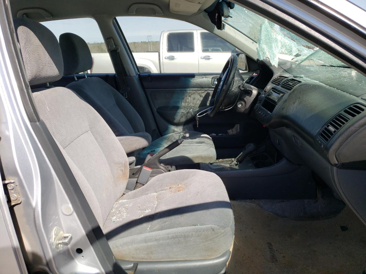 Photo 5 from auction – 2002 HONDA CIVIC LX with VIN 1HGES16522L052631