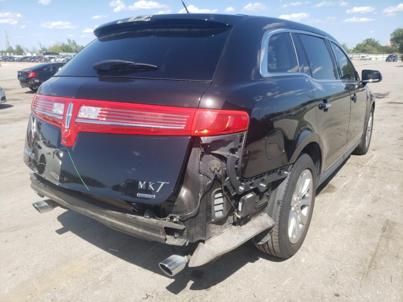 Photo 4 from auction – 2014 LINCOLN MKT with VIN 2LMHJ5AT9EBL51159