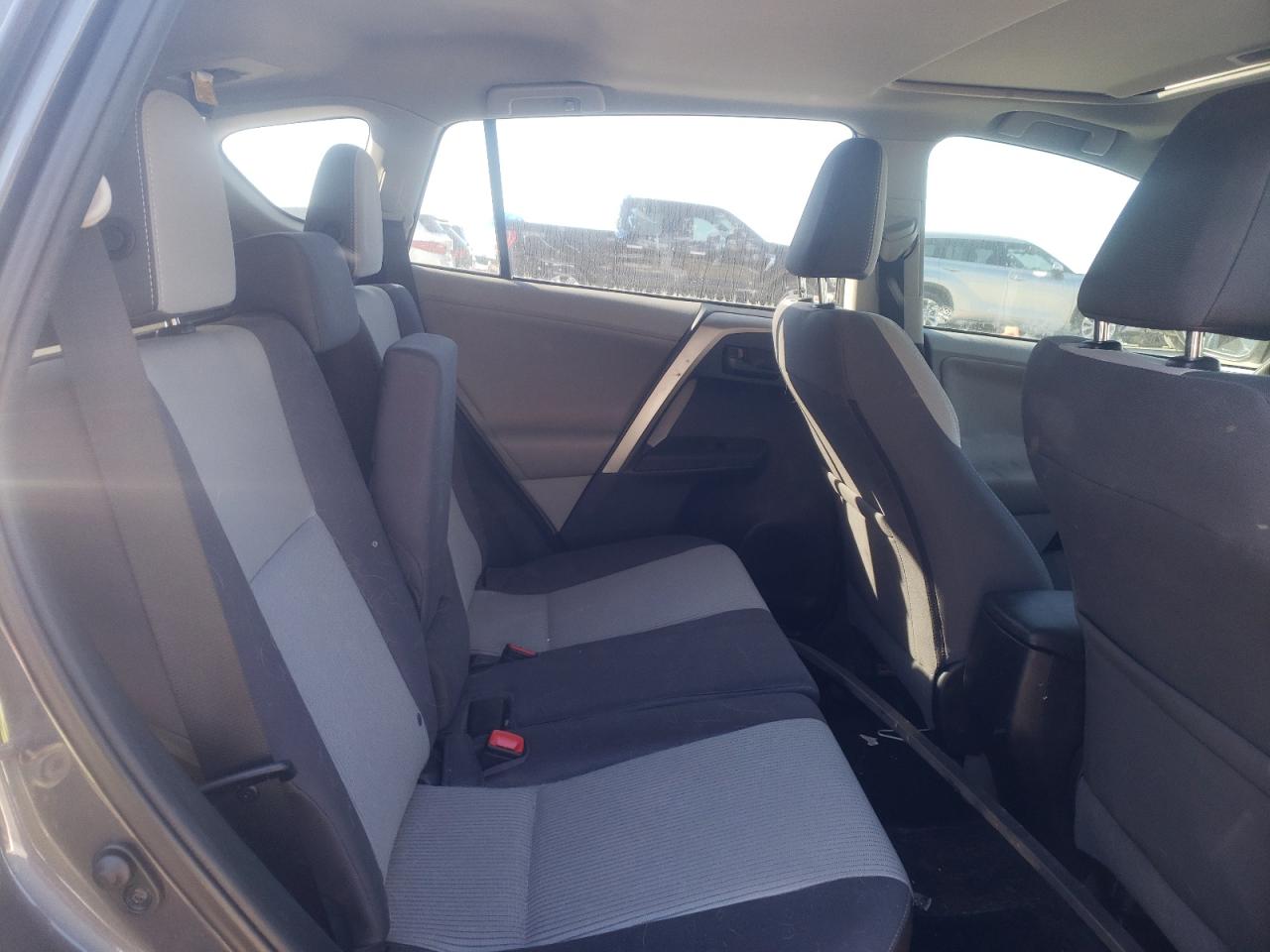 Photo 6 from auction – 2013 TOYOTA RAV4 XLE with VIN 2T3WFREV3DW069431