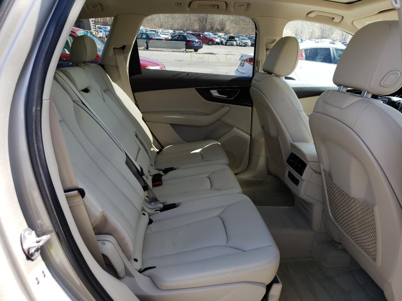 Photo 6 from auction – 2017 AUDI Q7 PREMIUM with VIN WA1LAAF72HD021841