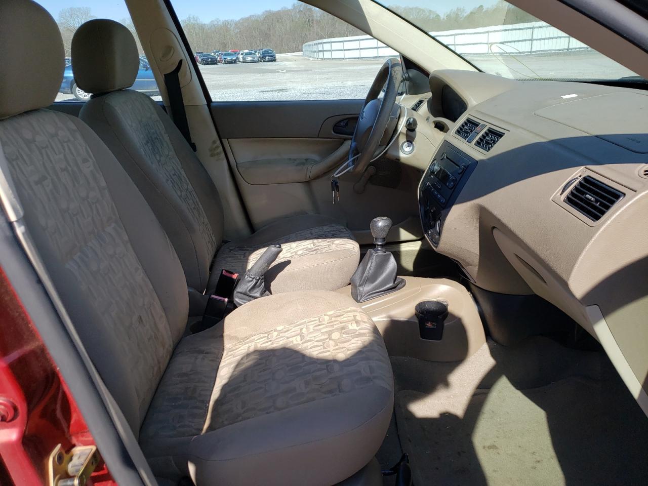 Photo 5 from auction – 2005 FORD FOCUS with VIN 1FAFP34NX5W125966