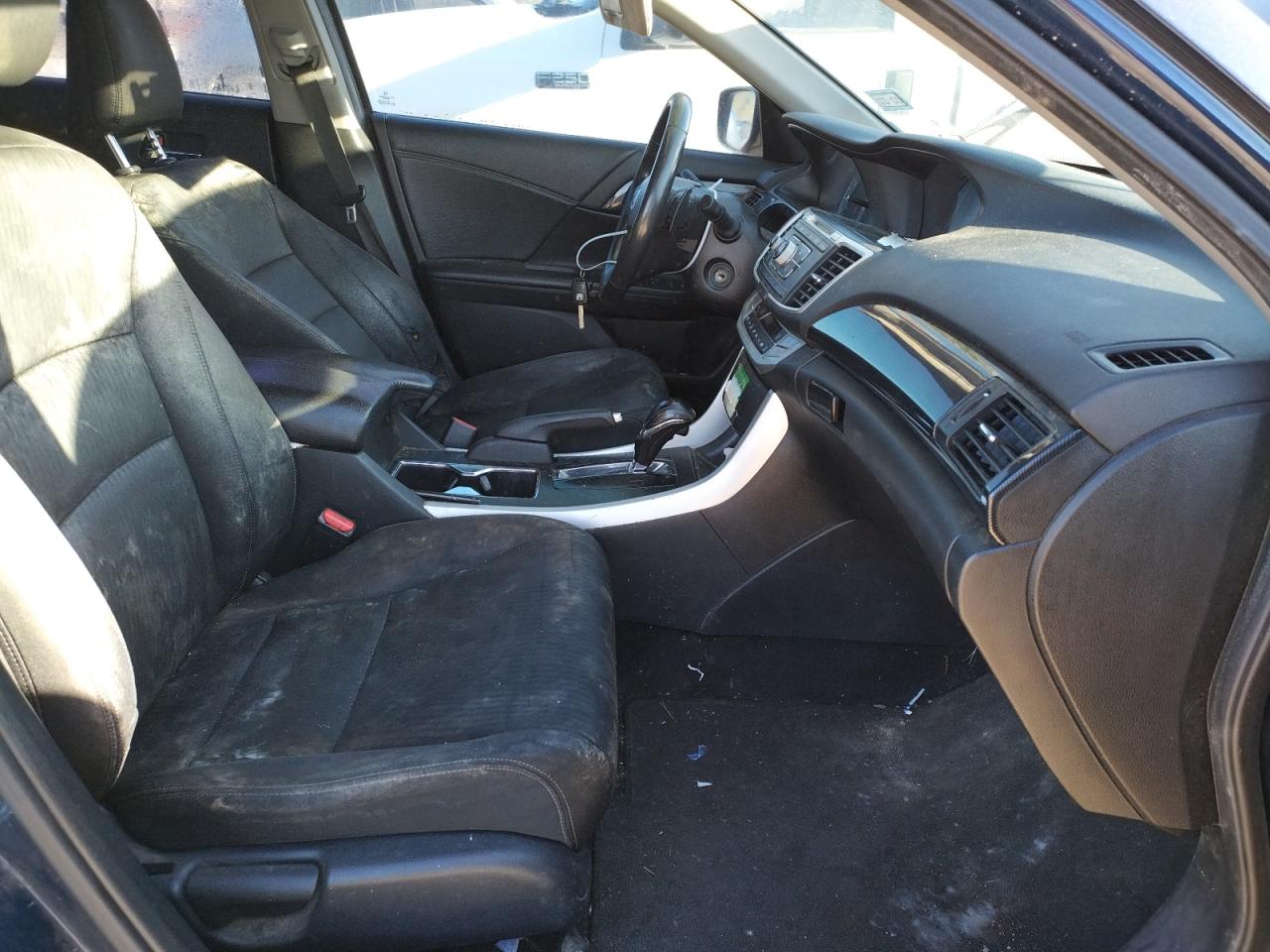 Photo 5 from auction – 2014 HONDA ACCORD SPO with VIN 1HGCR2F56EA124469