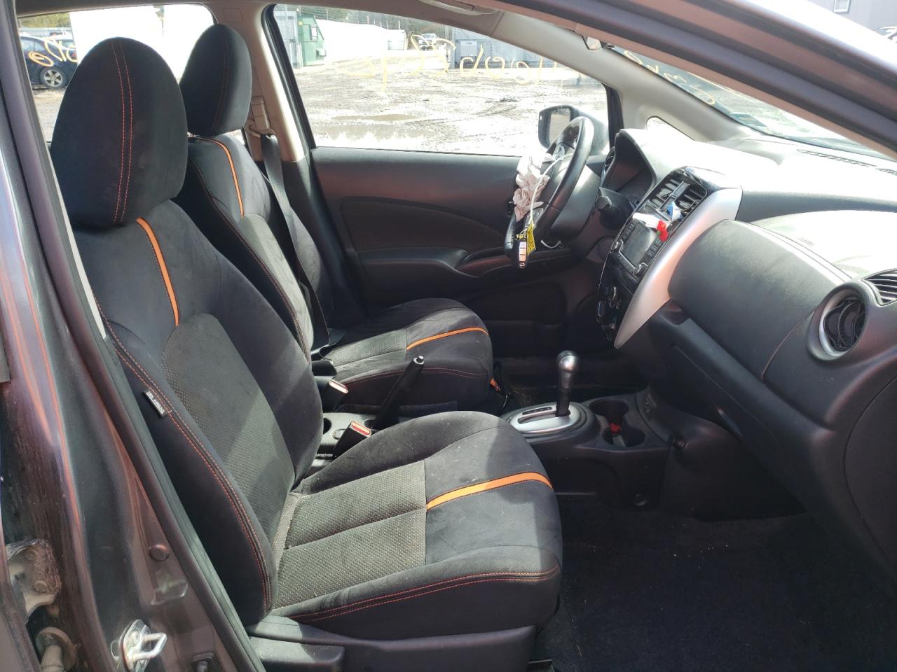 Photo 5 from auction – 2018 NISSAN VERSA NOTE with VIN 3N1CE2CP7JL356388