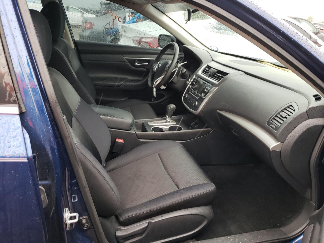 Photo 5 from auction – 2017 NISSAN ALTIMA 2.5 with VIN 1N4AL3AP3HC484738