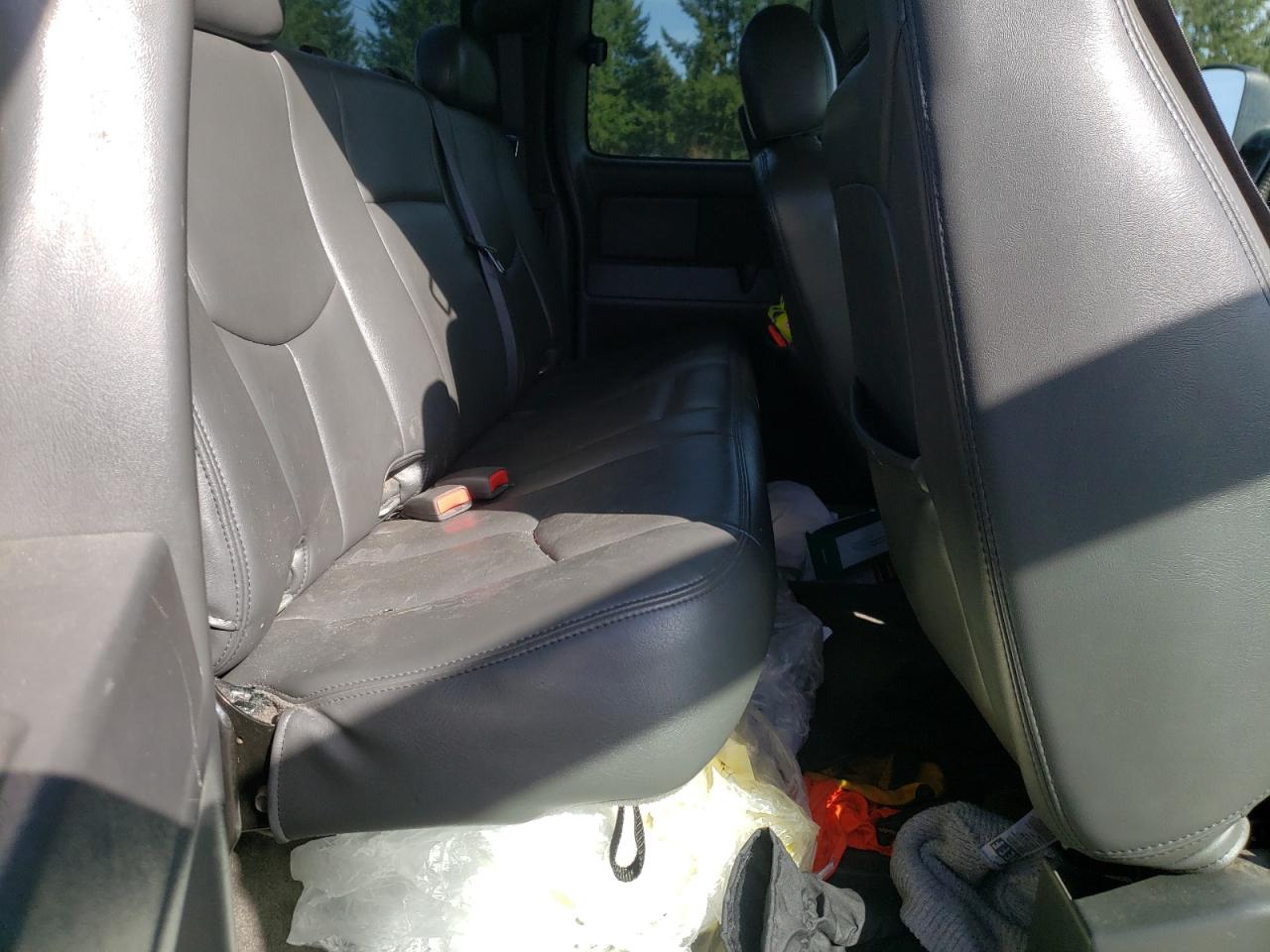 Photo 6 from auction – 2006 CHEVROLET SILVERADO with VIN 1GCHK29D96E219047