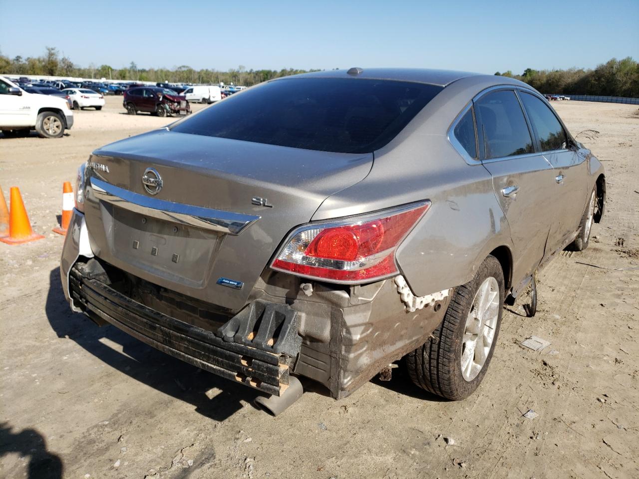 Photo 4 from auction – 2014 NISSAN ALTIMA 2.5 with VIN 1N4AL3AP3EC407962