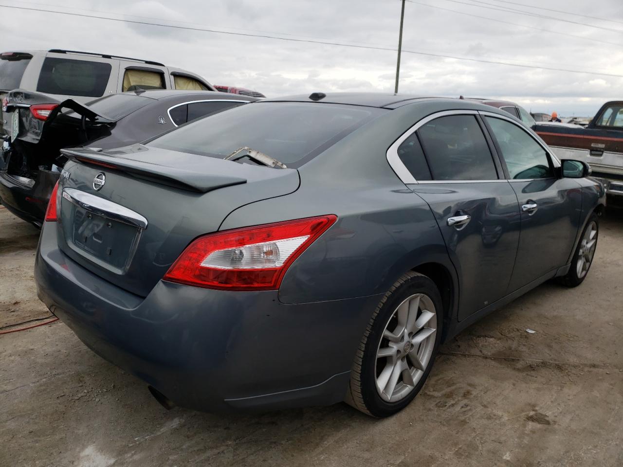 Photo 4 from auction – 2009 NISSAN MAXIMA S with VIN 1N4AA51E49C845461