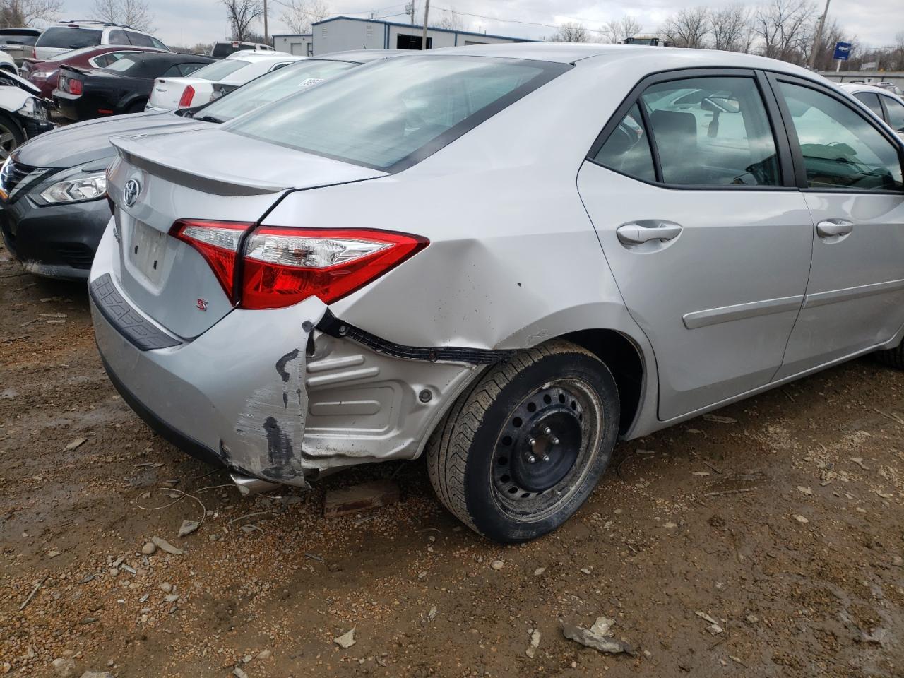 Photo 9 from auction – 2015 TOYOTA COROLLA L with VIN 5YFBURHE3FP327279