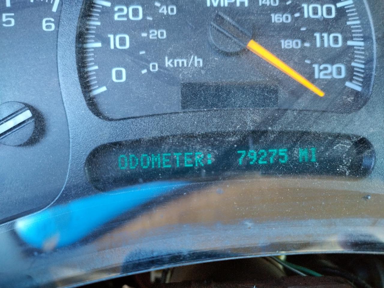 Photo 8 from auction – 2004 CHEVROLET SILVERADO with VIN 1GCEC19V04E383061