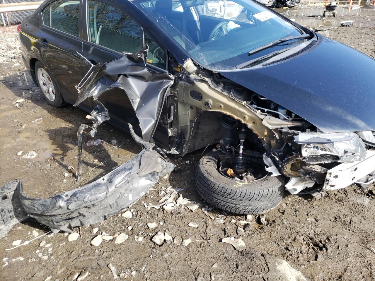 Photo 9 from auction – 2014 HONDA CIVIC LX with VIN 2HGFB2F57EH529078