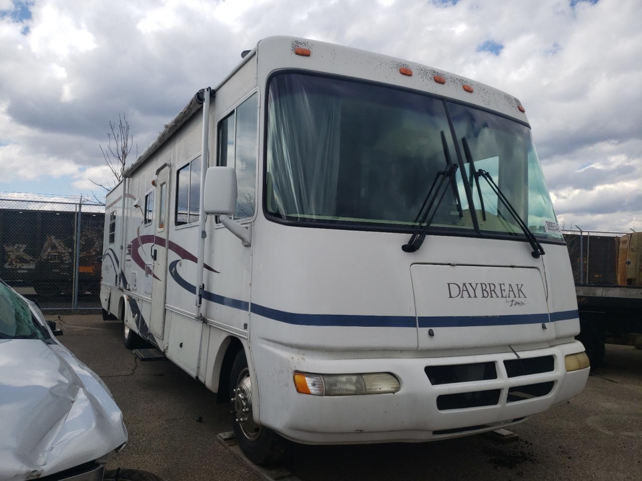 DAMO DAYBREAK 2003 with VIN 1FCNF53S120A06763 - Photo from auction