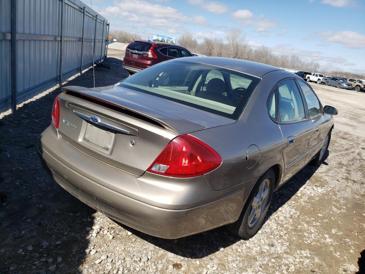 Photo 4 from auction – 2003 FORD TAURUS SE with VIN 1FAFP53U83G277188