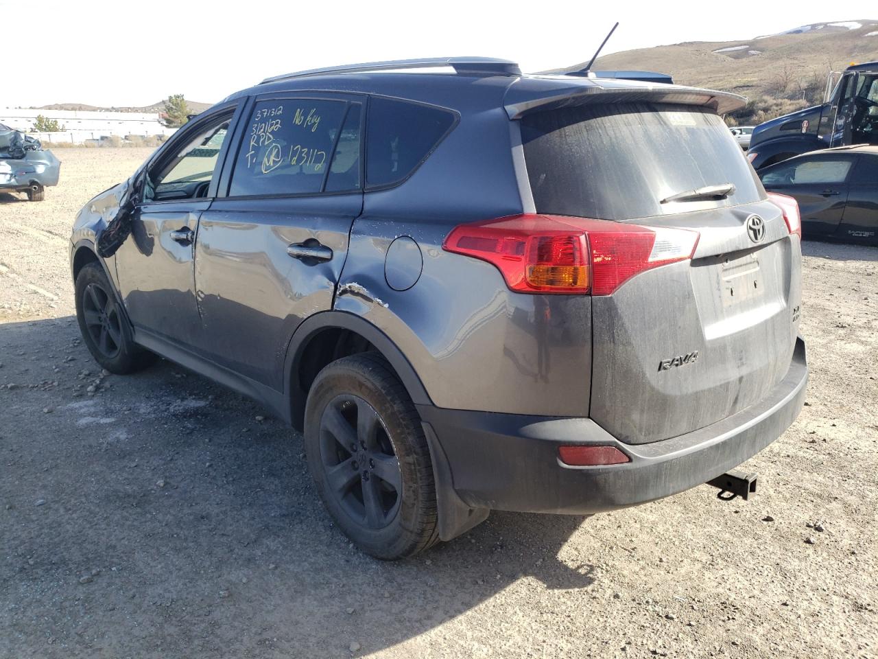 Photo 3 from auction – 2014 TOYOTA RAV4 XLE with VIN 2T3RFREV6EW188704