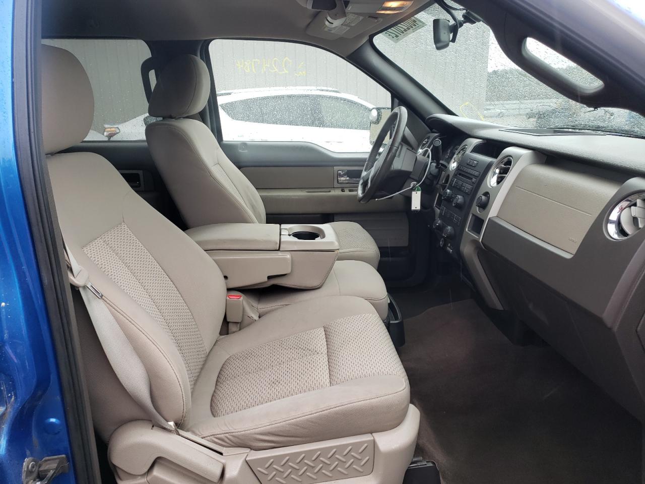 Photo 5 from auction – 2010 FORD F150 SUPER with VIN 1FTEW1C88AFA40501