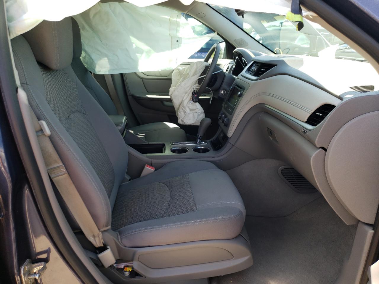 Photo 5 from auction – 2013 CHEVROLET TRAVERSE L with VIN 1GNKRFED4DJ103328