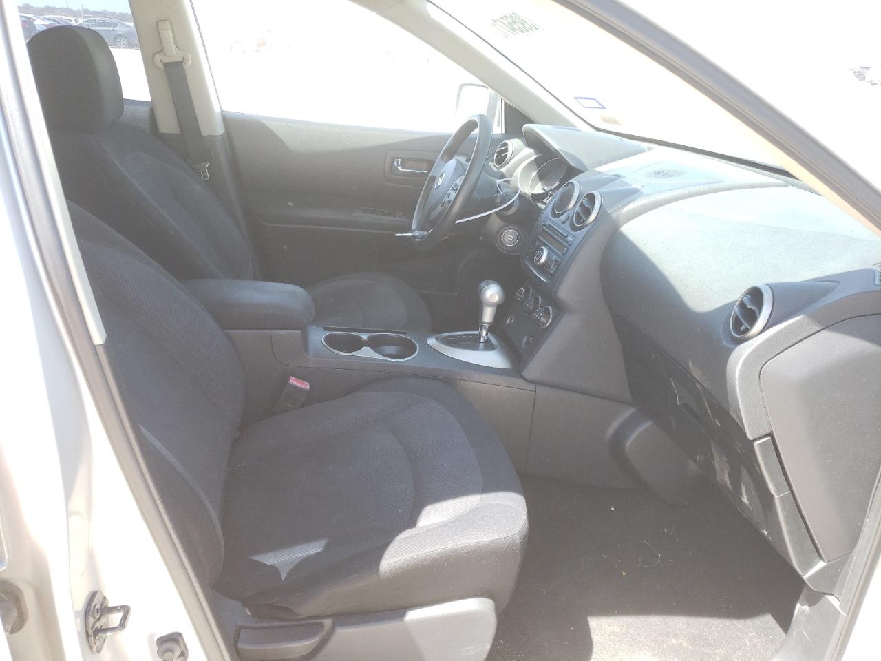 Photo 5 from auction – 2011 NISSAN ROGUE S with VIN JN8AS5MT7BW166293