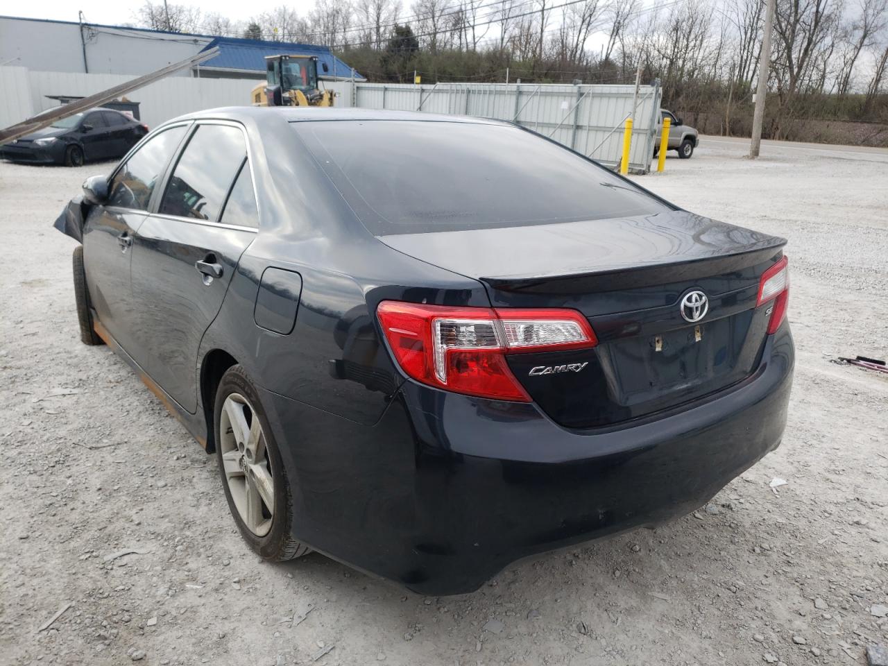 Photo 3 from auction – 2014 TOYOTA CAMRY L with VIN 4T1BF1FK1EU751626
