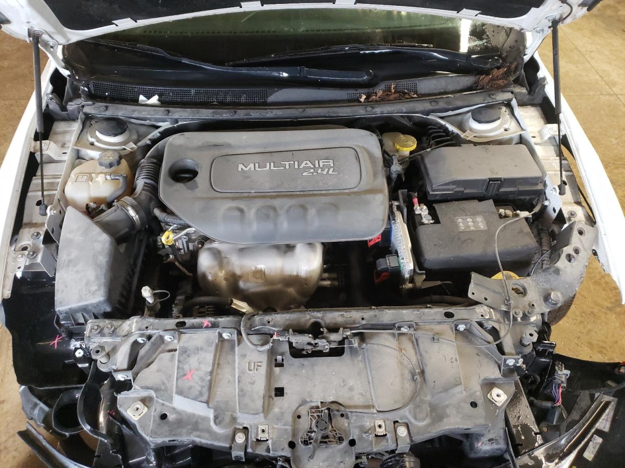 Photo 7 from auction – 2017 CHRYSLER 200 LIMITE with VIN 1C3CCCAB9HN508914