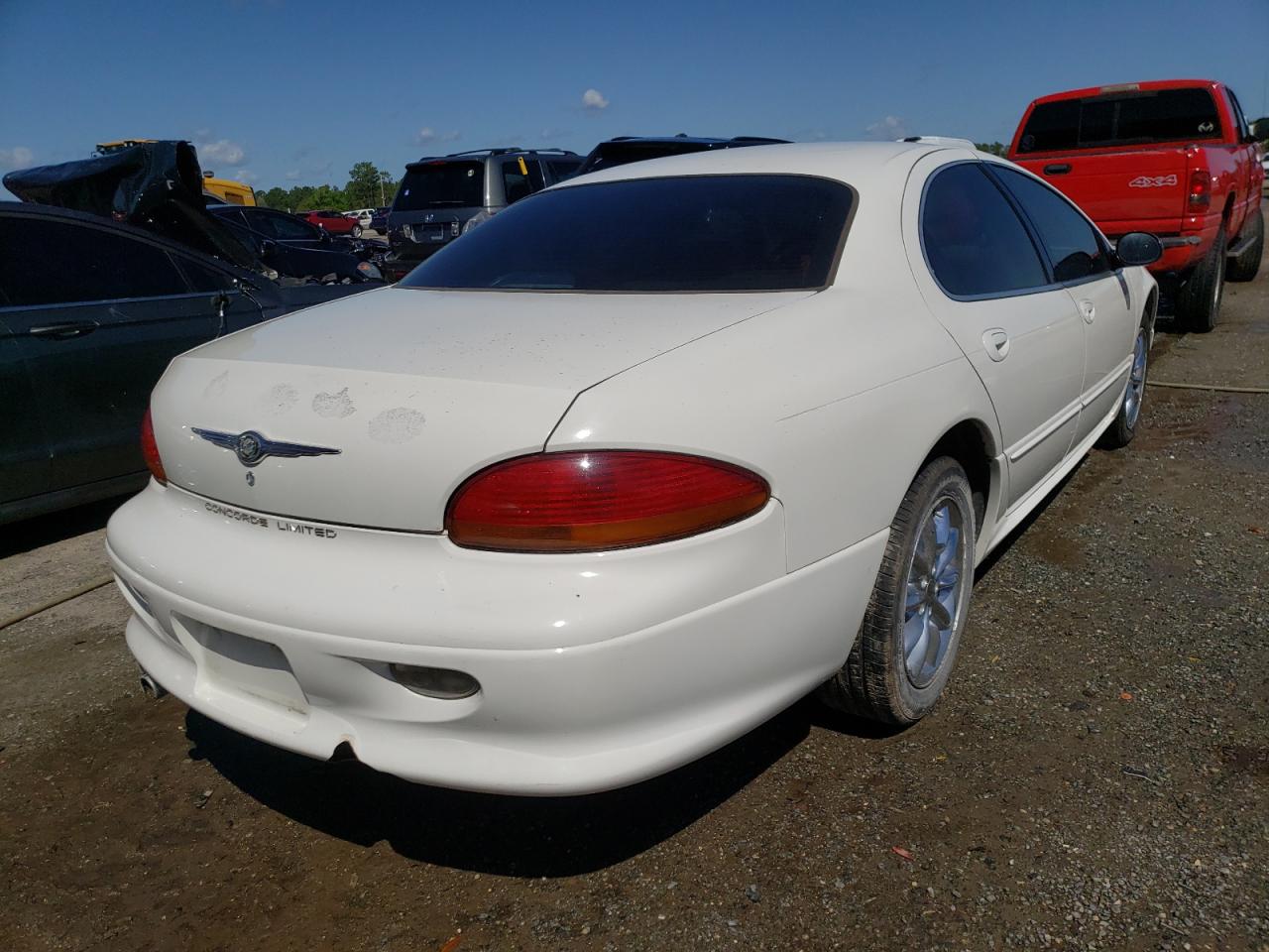 Photo 4 from auction – 2002 CHRYSLER CONCORDE L with VIN 2C3HD56G22H187298