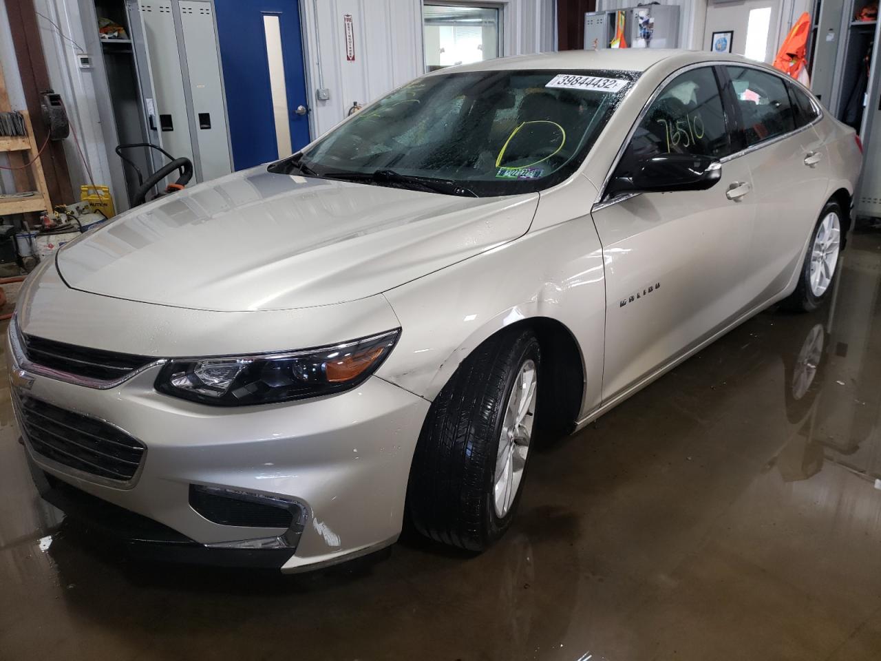 Photo 2 from auction – 2016 CHEVROLET MALIBU LT with VIN 1G1ZE5ST5GF263467