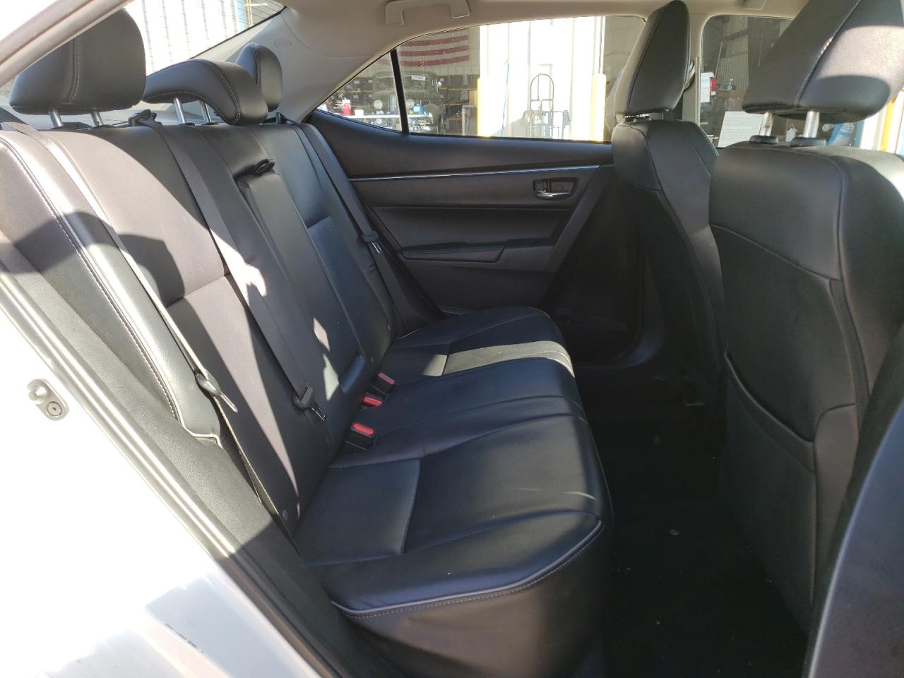 Photo 6 from auction – 2015 TOYOTA COROLLA L with VIN 5YFBURHE1FP185398